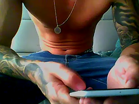 Snapshot of Skater29xx2 chatting on 3, 3, 2025 Skater29xx2 online show from 3, 3, 2025