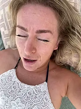 Snapshot of ChristyAdair chatting on 9, 3, 2025 ChristyAdair online show from 9, 3, 2025