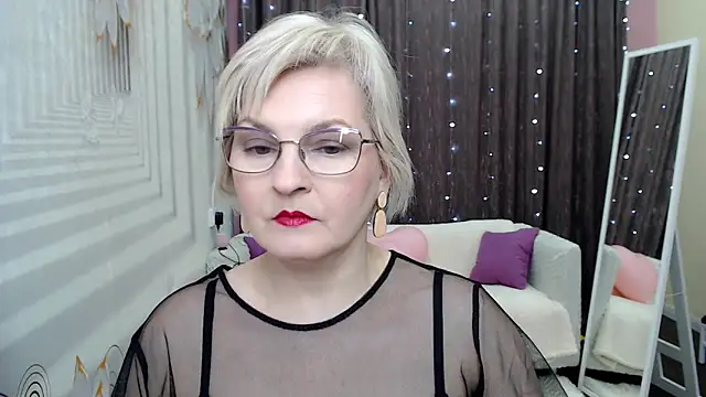 BlondeBrilliant7 online show from 23, 1, 2025