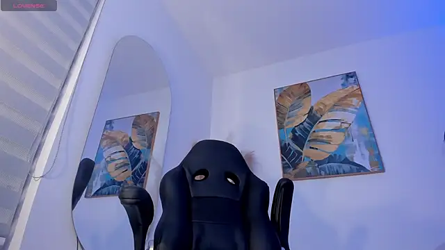 sarawinstone online show from 14, 9, 2025