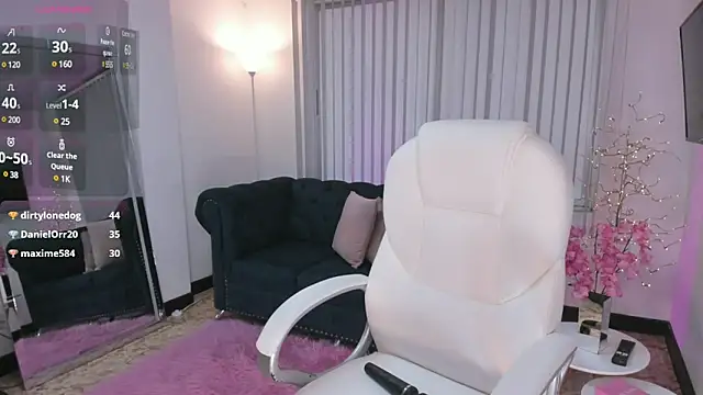 Aida adams online show from 6, 3, 2025