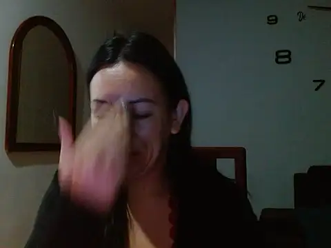 Snapshot of Laura_martin_ chatting on 1, 2, 2025 Laura martin online show from 1, 2, 2025