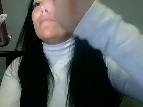 Snapshot of Laura_martin_ chatting on 12, 2, 2025 Laura martin online show from 12, 2, 2025