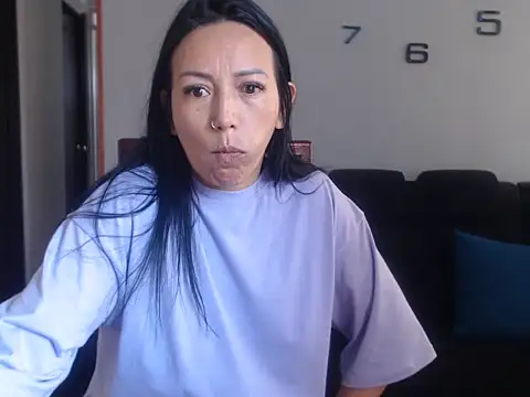 Snapshot of Laura_martin_ chatting on 12, 3, 2025 Laura martin online show from 12, 3, 2025