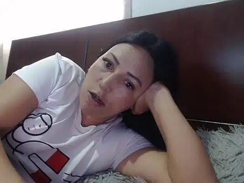 Snapshot of Laura_martin_ chatting on 16, 3, 2025 Laura martin online show from 16, 3, 2025