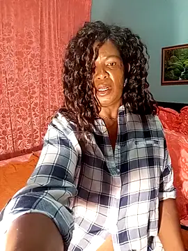 Snapshot of TALLNSEXY48 chatting on 1, 11, 2025 TALLNSEXY48 online show from 1, 11, 2025