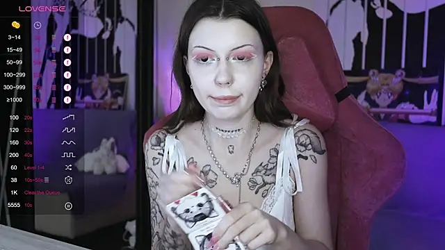 prettybones online show from 1, 1, 2025