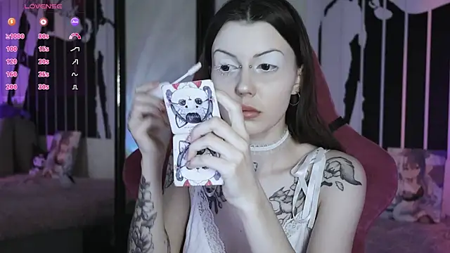 prettybones online show from 10, 2, 2025