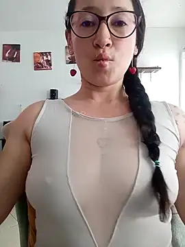 emilypoppy3 online show from 4, 3, 2026