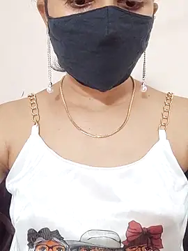 Snapshot of Angleannie chatting on 4, 10, 2025 Angleannie online show from 4, 10, 2025