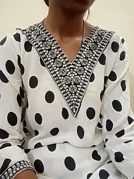 Snapshot of Kumkum_36 chatting on 4, 11, 2025 Kumkum 36 online show from 4, 11, 2025