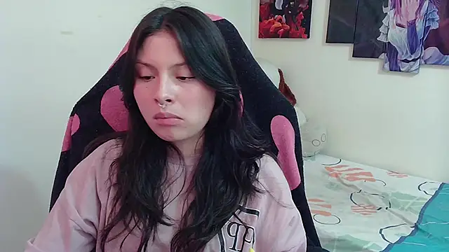 jessica gomez online show from 15, 2, 2025