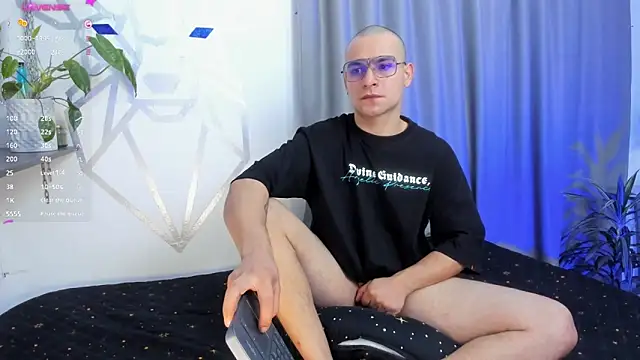 Snapshot of Aron-santoro chatting on 14, 1, 2025 Aron-santoro online show from 14, 1, 2025