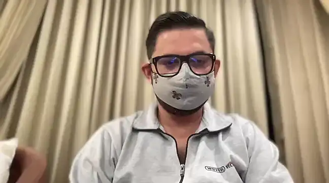 Snapshot of slavekinky001 chatting on 2, 12, 2024 slavekinky001 online show from 2, 12, 2024