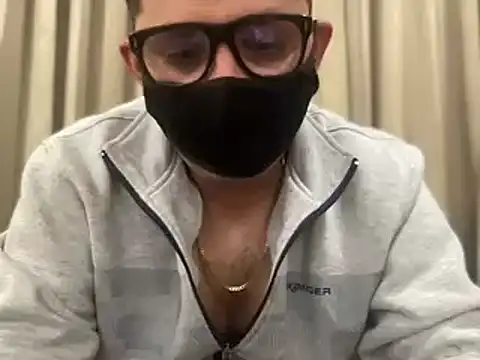 Snapshot of slavekinky001 chatting on 15, 1, 2025 slavekinky001 online show from 15, 1, 2025