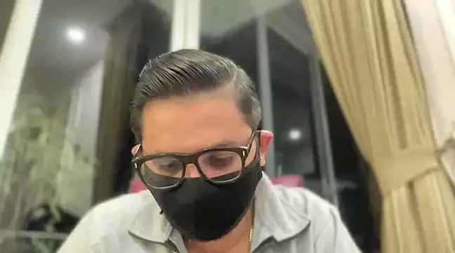 Snapshot of slavekinky001 chatting on 7, 2, 2025 slavekinky001 online show from 7, 2, 2025