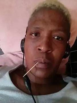 Snapshot of KinkyYours chatting on 17, 6, 2026 KinkyYours online show from 17, 6, 2026