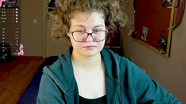 Snapshot of Sashy_Way chatting on 5, 12, 2024 Sashy Way online show from 5, 12, 2024