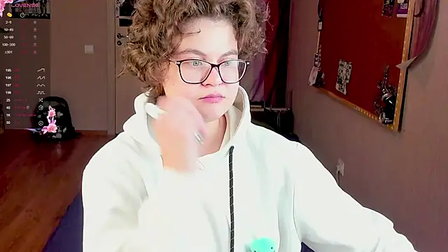 Snapshot of Sashy_Way chatting on 7, 12, 2024 Sashy Way online show from 7, 12, 2024