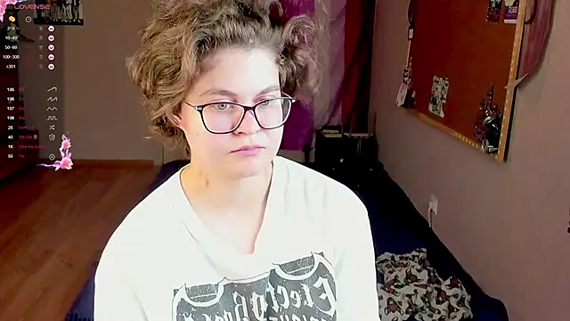 Snapshot of Sashy_Way chatting on 9, 12, 2024 Sashy Way online show from 9, 12, 2024