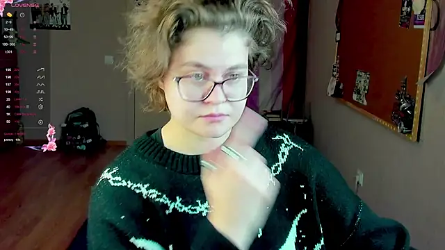 Snapshot of Sashy_Way chatting on 14, 12, 2024 Sashy Way online show from 14, 12, 2024