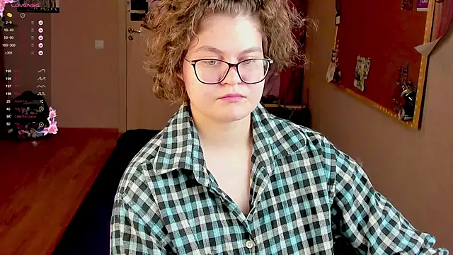 Snapshot of Sashy_Way chatting on 6, 1, 2025 Sashy Way online show from 6, 1, 2025