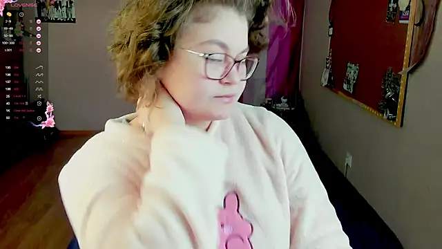 Snapshot of Sashy_Way chatting on 21, 3, 2025 Sashy Way online show from 21, 3, 2025