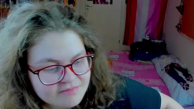 Snapshot of Sashy_Way chatting on 3, 5, 2026 Sashy Way online show from 3, 5, 2026