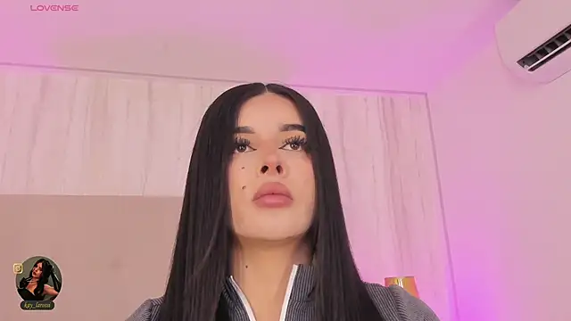 kaylarossi online show from 13, 5, 2026