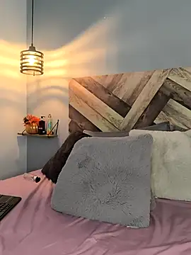 EmmilyBrant online show from 9, 1, 2025