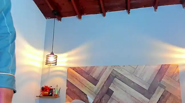 EmmilyBrant online show from 10, 1, 2025