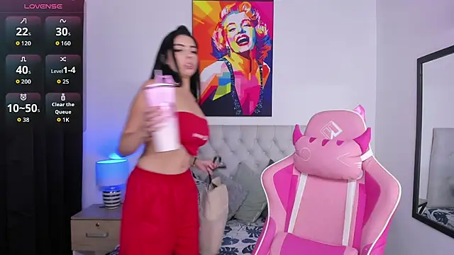 Snapshot of KristalFoxx chatting on 18, 9, 2025 KristalFoxx online show from 18, 9, 2025