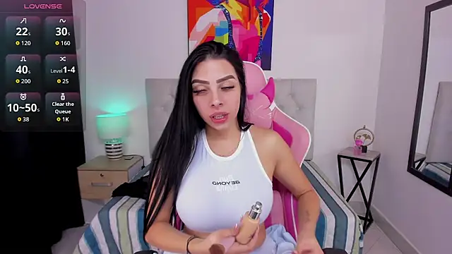 Snapshot of KristalFoxx chatting on 10, 11, 2025 KristalFoxx online show from 10, 11, 2025