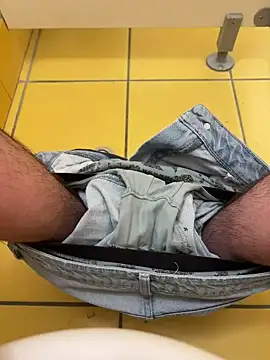 Snapshot of Labiteadudull chatting on 2, 3, 2025 Labiteadudull online show from 2, 3, 2025