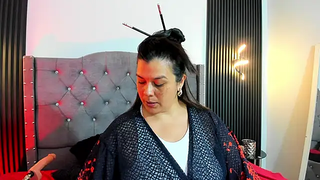 martina foxy  online show from 12, 9, 2025