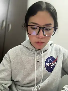 Snapshot of Mila_Morgan chatting on 7, 3, 2025 Mila Morgan online show from 7, 3, 2025