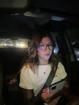 Snapshot of Mila_Morgan chatting on 22, 3, 2025 Mila Morgan online show from 22, 3, 2025