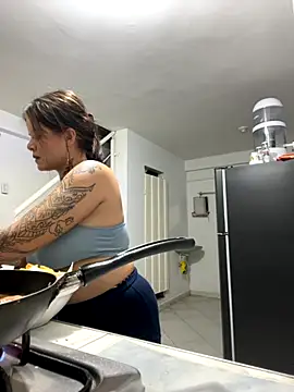 Snapshot of ivanna_rivera chatting on 5, 10, 2025 ivanna rivera online show from 5, 10, 2025