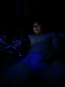 Woofer dick online show from 25, 3, 2026