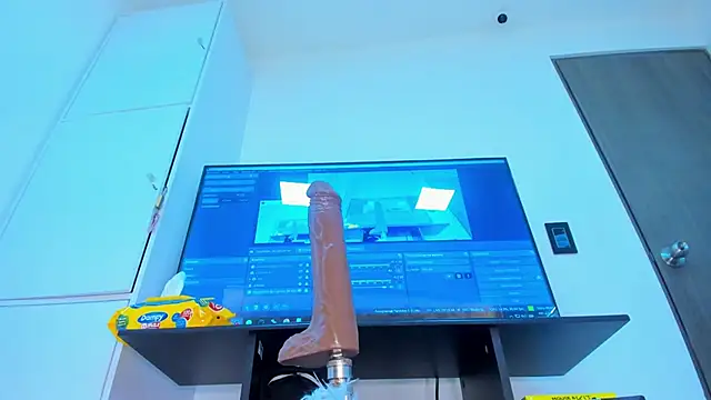 Isa  Blanc online show from 26, 2, 2025