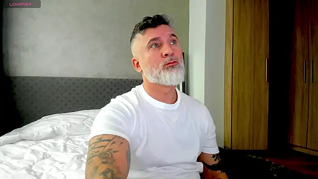 BlowMyXXL online show from 27, 2, 2025