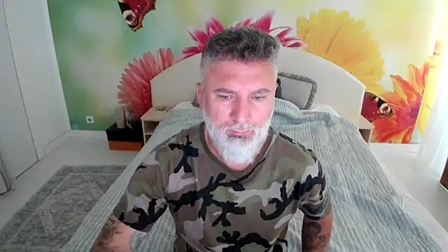 BlowMyXXL online show from 4, 12, 2025