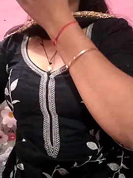 Cute nidhi online show from 2, 12, 2024