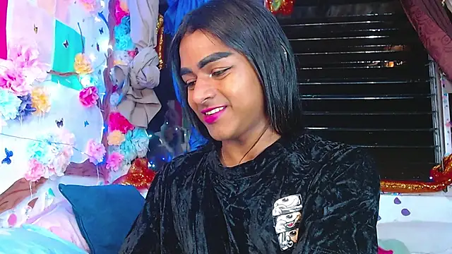 Snapshot of Karly_coffe chatting on 1, 1, 2025 Karly coffe online show from 1, 1, 2025