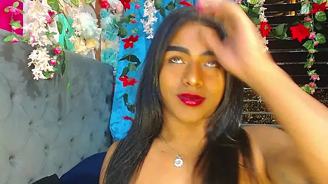 Snapshot of Karly_coffe chatting on 13, 10, 2025 Karly coffe online show from 13, 10, 2025