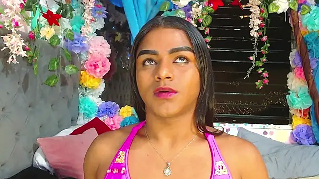 Snapshot of Karly_coffe chatting on 19, 10, 2025 Karly coffe online show from 19, 10, 2025