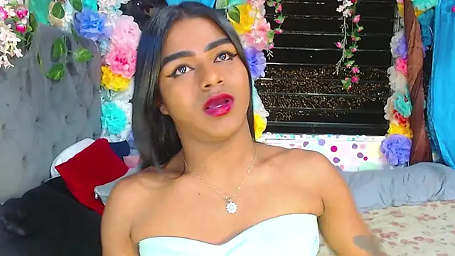 Snapshot of Karly_coffe chatting on 20, 10, 2025 Karly coffe online show from 20, 10, 2025