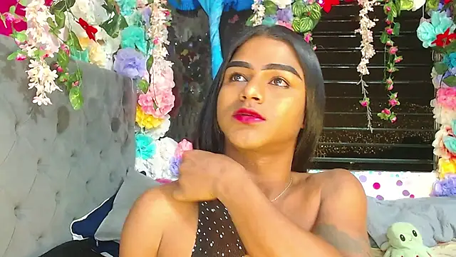 Snapshot of Karly_coffe chatting on 25, 10, 2025 Karly coffe online show from 25, 10, 2025