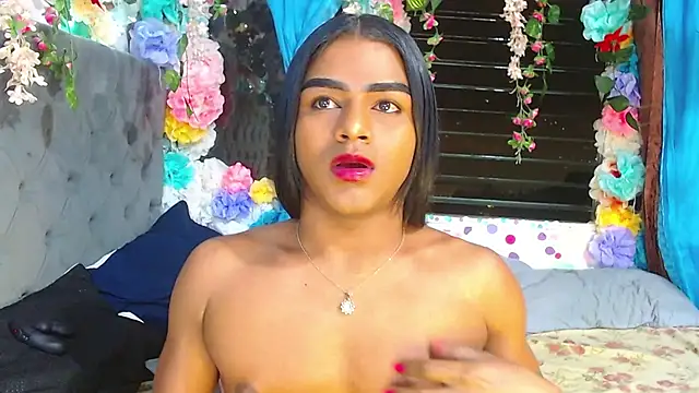 Snapshot of Karly_coffe chatting on 26, 10, 2025 Karly coffe online show from 26, 10, 2025