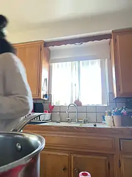 Snapshot of starrynikki chatting on 5, 1, 2025 starrynikki online show from 5, 1, 2025